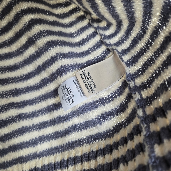 L.L. Bean Navy and Cream Striped V-Neck Sweater - Picture 11 of 12